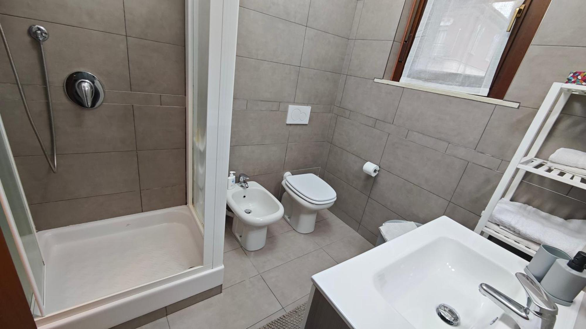 Appartamento Aleph With Private Parking, Next Train Station Όπως Εξωτερικό φωτογραφία